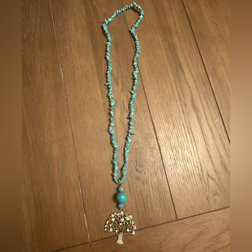 Turquoise Beaded Necklace with Gold Accent